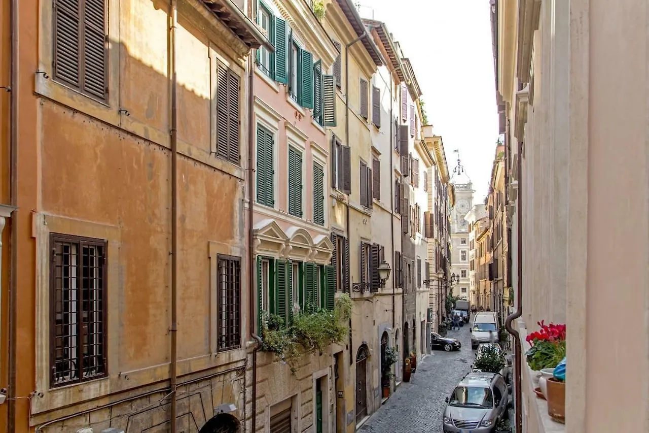 Stylish Apartment In Central Rome 