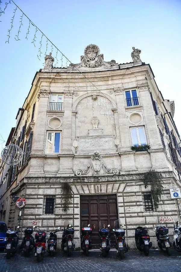 Stylish Apartment In Central Rome 